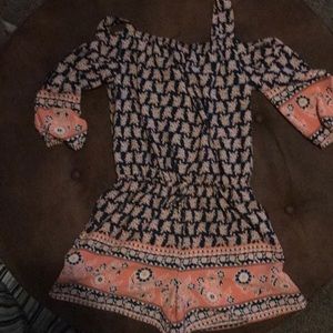 Cute Girls Romper -size L